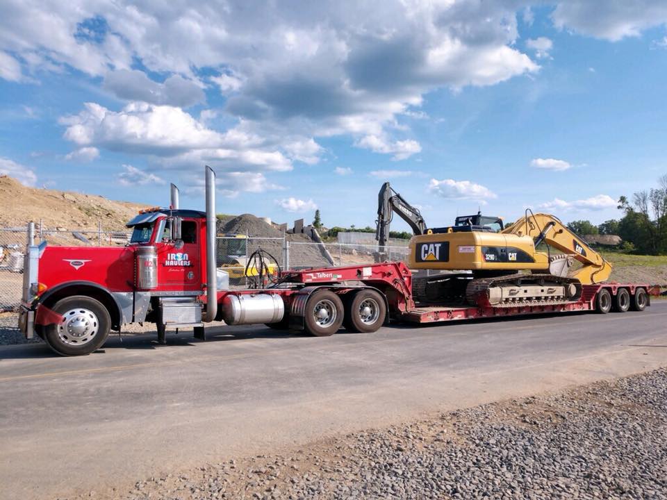 Iron Haulers Catepillar Excavator Transportation